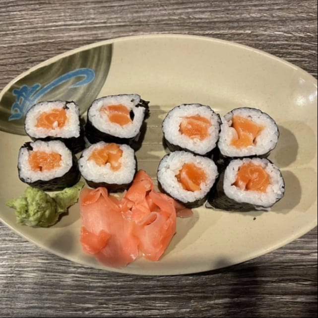 Salmon Roll.